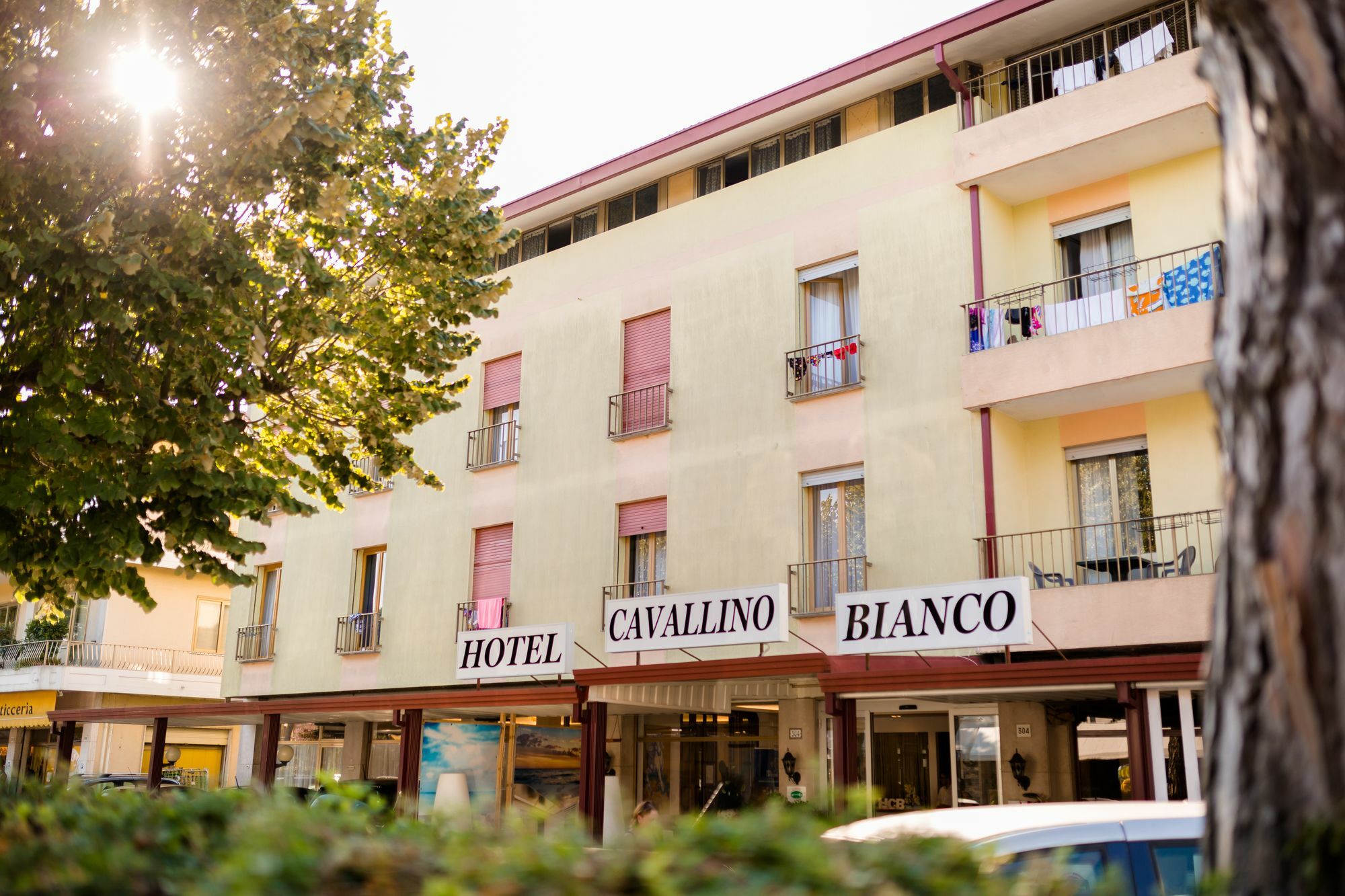 Hotel Cavallino Bianco ภายนอก รูปภาพ